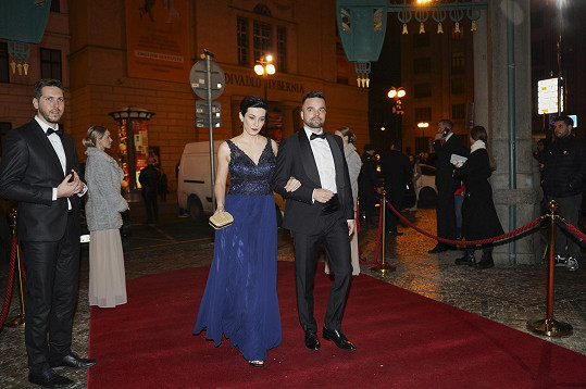 Markéta Pekarová Adamová s manželem Tomášem byli hosty Česko-Slovenského plesu.