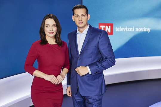 Veronika Petruchová a Martin Čermák už několik měsíců moderují Televizní noviny.