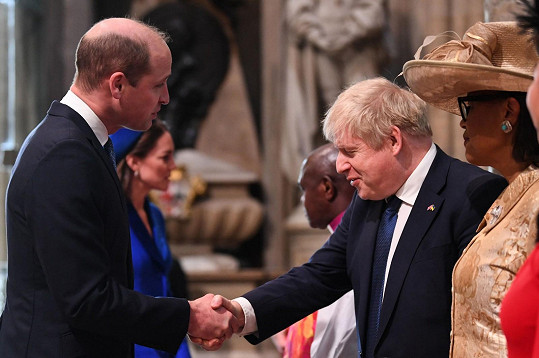 William se pozdravil s premiérem Borisem Johnsonem, který také nechyběl. 
