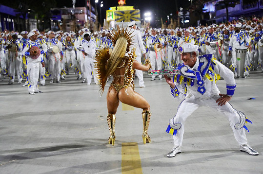 Karneval potrvá v Riu až do soboty. 