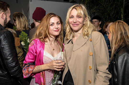 Courtney s dcerou Frances Bean na snímku z roku 2018