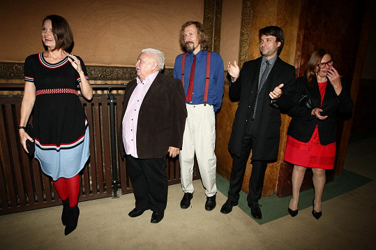 Část delegace snímku: zleva Klára Melíšková, Marián Labuda, Vladimír Javorský, Václav Neužil a Zuzana Kronerová