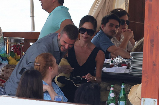 Victoria a David Beckhamovi nechali synovi prostor... 