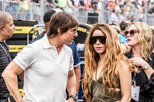 Tom Cruise a Shakira během víkendového závodu vozů Formule 1 v Miami