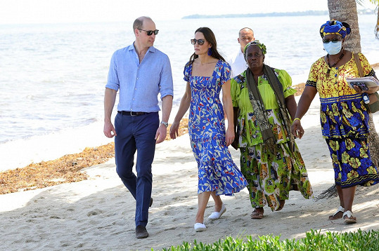 Princ William a vévodkyně Kate započali svou cestu po Karibiku.