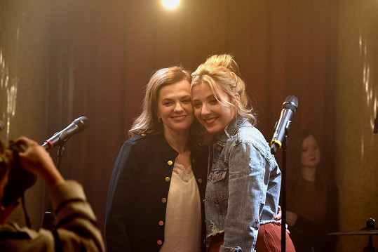 Anička a Marta spolu nazpívaly píseň, k níž natočily i videoklip.