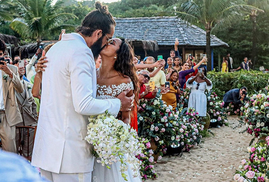 Lais Ribeiro and Joakim Noah got married three years after their engagement. 