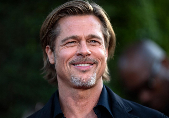 Brad Pitt prozradil, kdo je podle něj nejvíc sexy chlap světa. 