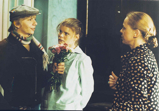 Miroslav Vladyka, Zuzana Bydžovská a Iva Janžurová si společně zahráli v komedii Ten svetr si nesvlíkej.
