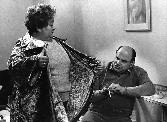 Marie Motlová a Josef Šebánek ve filmu Hogo fogo Homolka (1970)
