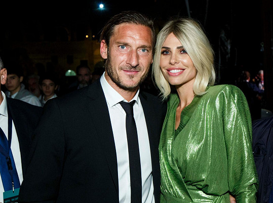 Italští Beckhamovi Francesco Totti a Ilary Blasi jsou minulostí. 