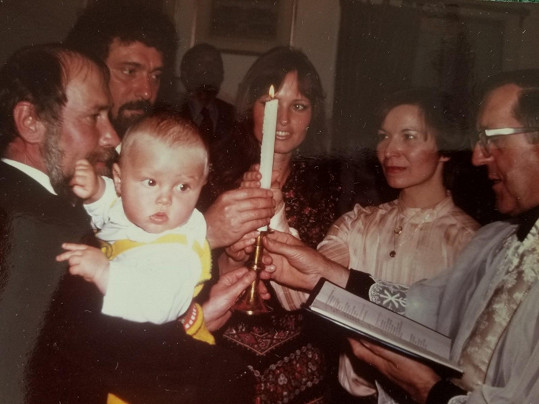 Olga a Waldemar Matuškovi si přáli, aby se jejich syn narodil ve Spojených státech. To se nepodařilo, tak ho v únoru roku 1978 v New Yorku nechali aspoň pokřtít. Kmotrem byl právě Jiří Planner.