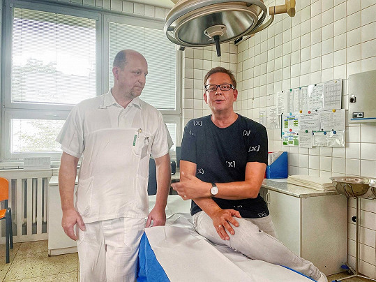 Aleš Cibulka vděčí lékařům, ale i svému partnerovi, za záchranu života.