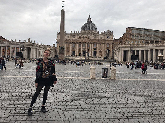 Sabina nezapomněla navštívit ani Vatikán.