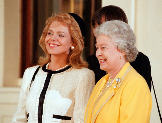 Dagmar Havlová a královna Alžběta II.