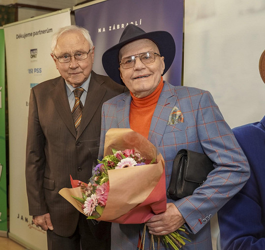 Jan Přeučil slavil 85 let. Mezi gratulanty byl také Jaroslav Satoranský.