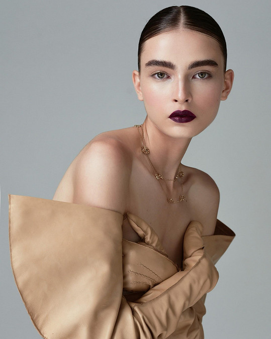 Amélie Konšelová se stala celosvětovou vítězkou prestižní soutěže Elite Model Look 2021.