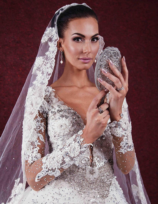Takto by Česká Miss 2008 ráda vypadala ve svůj svatební den.