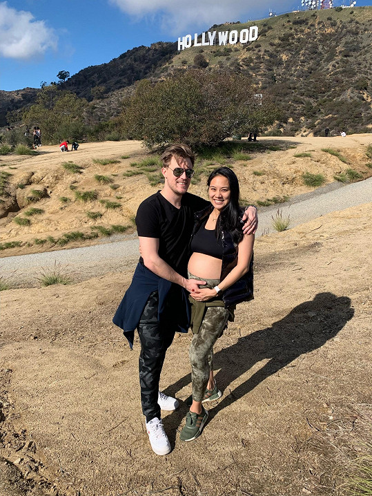 Těhotná Tammy a hrdý Tomáš v Los Angeles loni v prosinci