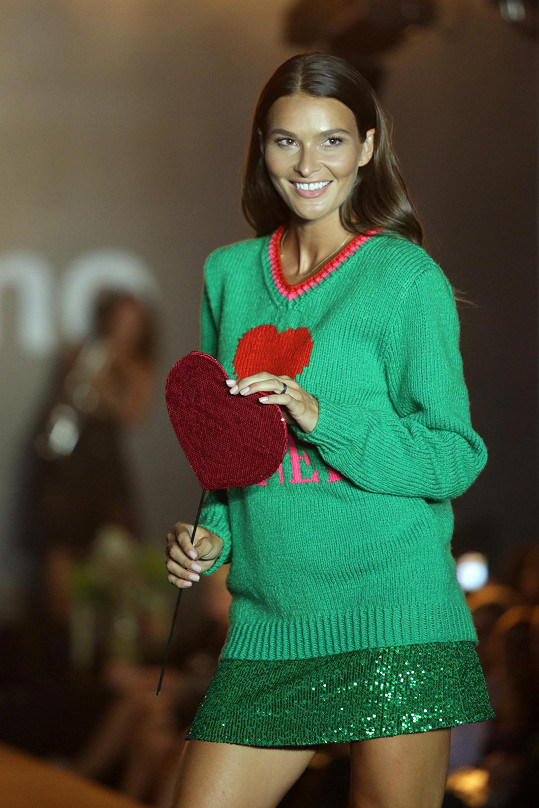 Nikol Švantnerová byla po delší době ozdobou show Fashion Night v Brně. 