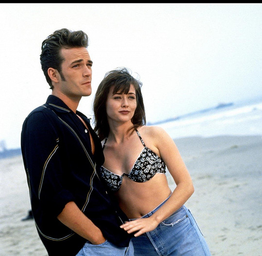 Shannen Doherty a Luke Perry v seriálu Beverly Hills 90210