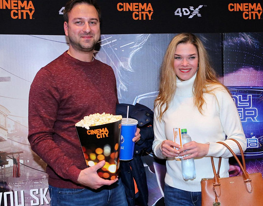 Irena Máchová vyrazila s partnerem do kina.
