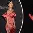 Já že jsem těhotná? Rihanna předvedla dokonalou postavu v nádherných šatech, jaké by nastávající maminka neoblékla