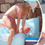 Pravá blondýnka šla do plavek: Z Reese Witherspoon už je spokojená čtyřicátnice