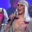 Cher (71) opět šokovala svět! V odvážném kostýmu s originální podprsenkou téměř nic nezakrývala