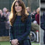 Vévodkyně Kate oblékla po 7 letech tartanový kabátek: Tři porody nejsou na její postavě vůbec znát