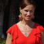 Pippa Middleton na luxusní svatbě kamarádky: V červených šatech s volánky nešla přehlédnout. Líbí?