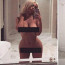 Buclatá herečka zparodovala selfíčka Kim Kardashian včetně jednoho nahého. Jak to asi mohlo dopadnout?