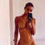 Kim Kardashian už je prý připravena zase randit: Selfíčkem v ‚neviditelných‘ bikinách předvedla, co nové lásce nabídne