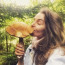Tuhle houbařku byste vůbec nepoznali: Iva Kubelková se v lese ukázala bez make-upu