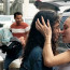 Dcera Deppa a Paradis předvedla vášnivou líbačku se svou přítelkyní. Na rapperku se vrhla přímo na ulici