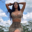 Kim Kardashian se vyprsila na Bali. Takhle předvedla svoje křivky v těsném oblečku