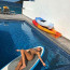 Po práci legraci: Takhle si Bella Hadid užila exotickou dovolenou. O fotky v bikinách není nouze!
