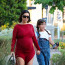 Kourtney Kardashian se s módou v těhotenství nepáře. Průsvitné šaty bez podprsenky odhalily každý detail jejího těla