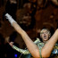 12 fotek neřestné Miley Cyrus z jejích nejdivočejších let: Takhle už dnes na pódiu nohy neroztahuje