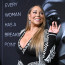 Ani na prahu padesátky se výstřihům nevyhýbá: Mariah Carey je zase ukázala