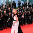 Nestárnoucí Cate Blanchett na červeném koberci v Cannes: Oslnila vosím pasem a nebezpečně vysokými podpatky