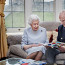 73 let manželé: Královna Alžběta II. a princ Philip oslavili výročí a podělili se o dojemný společný snímek