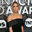 Nominaci neproměnila, ale zářila na dálku: Jennifer Lopez vynesla šperky za téměř 204 miliónů!