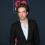 Ten se tedy nezdá: Krasavec Robert Pattinson na sebe prásknul, čím si krátil dlouhou chvíli při natáčení