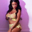 Rihanna se svlékla do korzetu a způsobila poprask: Zadeček už se nevešel
