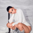 Čím asi Kim Kardashian upravovala tuhle fotku? Miniaturní bikiny na jejím těle přímo září