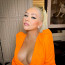 To jsou ale melouny: Christina Aguilera odhodila podprsenku a ukázala ohromný výstřih
