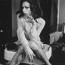 Zemřela transgender herečka a múza Andyho Warhola Holly Woodlawn