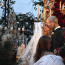 Kourtney a Travis do toho praštili potřetí: Takhle vypadala nevěsta a pompézní italská svatba