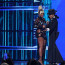 Hudební legendy na jednom pódiu: Zatímco Janet Jackson (56) se zahalila, Mary J. Blige se toho nebála!